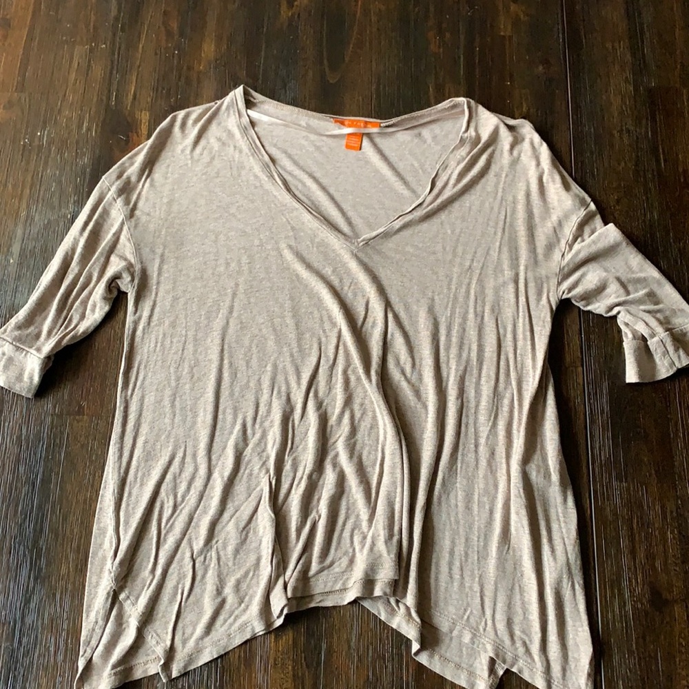 Tan sleeved top. Size medium.